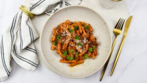 Spicy pasta carbonara met 'nduja