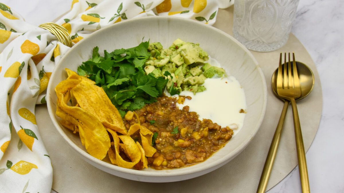 Chili verde met linzen en varkensgehakt