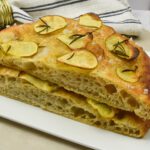 Focaccia met aardappel en rozemarijn