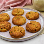 Chocolate chip cookies met gesuikerde pecans