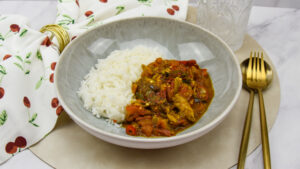 Tomatencurry met makreel