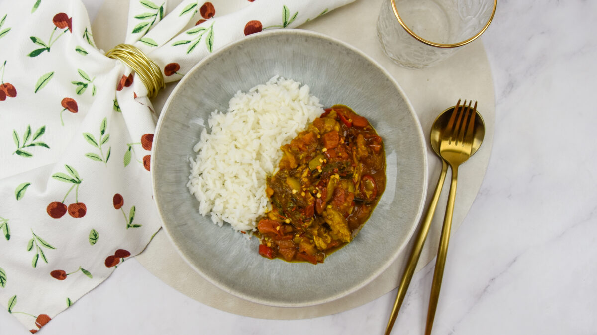 Tomatencurry met makreel