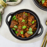 Georgisch stoofvlees (Chashushuli) Georgisch stoofvlees (Chashushuli of Tsjasjoesjoeli)