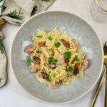 Pasta met salsicce in truffelroomsaus