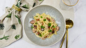 Pasta met salsicce in truffelroomsaus